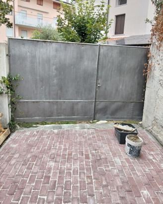 CANCELLO DOPPIA ANTA