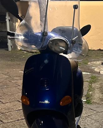 Vespa 50 Et2 blu