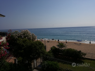 VILLETTA A 5 m. DALLA SPIAGGIA A DIAMANTE Calabria