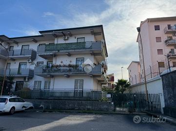 4 LOCALI A RIPOSTO