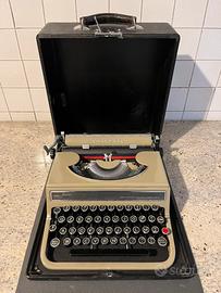 OLIVETTI macchina da scrivere - Studio 42