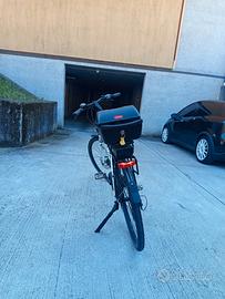 Atala b Easy s