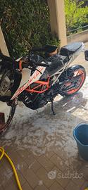 ktm duke 390