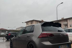 GOLF 7 1.6 Diesel 140cc R Line 17.000 TRATABILI