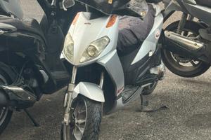 Aprilia sport city 50