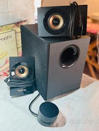 Logitech Subwoofer e Altoparlanti Z533