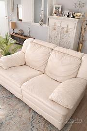 Divano in pelle Chateau d’Ax solo 50€ 