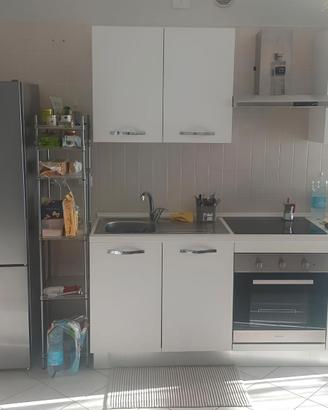 Cucina 3 metri con forno – completa e funzionante
