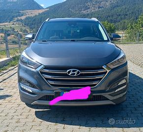 Hyundai Tucson suv  xpossible