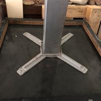 tavolo alto con base acciaio