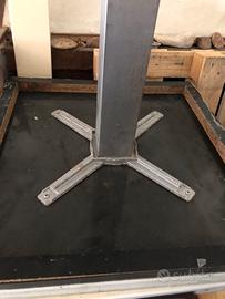 tavolo alto con base acciaio