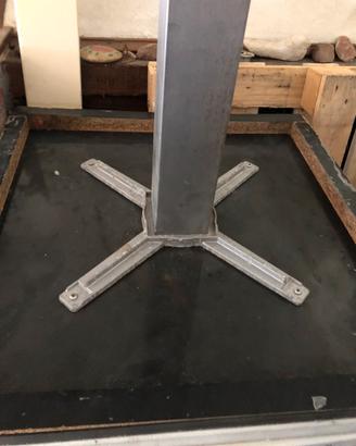 tavolo alto con base acciaio