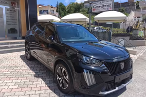 Peugeot 2008 1.2 PureTech 100 CV KM27.671