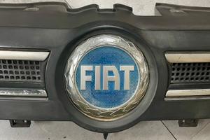 FIAT Panda 2 Serie Mascherina anterione con Logo