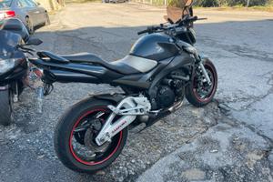 Suzuki gsr 600