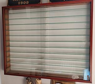 Vetrine espositive modellismo e collezionismo