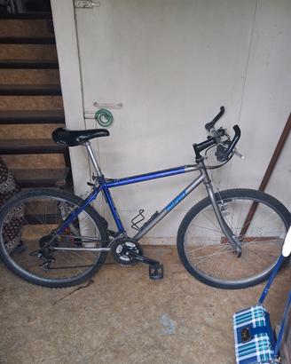 A FELTRE DIVERSE BICICLETTE DA ADULTO 3 PER BAMBIN