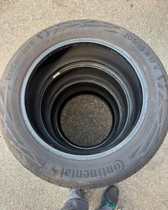 Gomme continental 205/55 r17