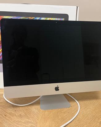 Apple iMac 21.5”