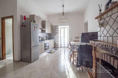 3 LOCALI A MARCELLINA