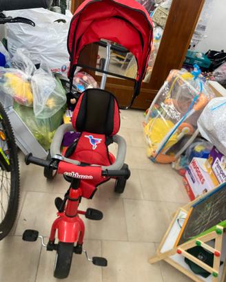 Triciclo con manubrio