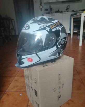 Casco integrale KIT . t. M  usato poche volte 