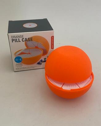Scatola pillole organizzatore settimanale arancio