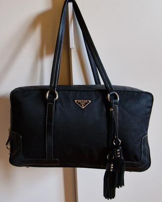 Originale PRADA, borsa vacchetta e re-nylon nera