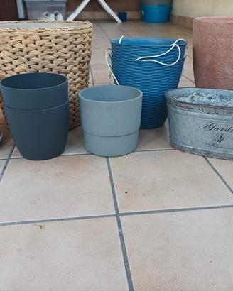 Set vasi e portavasi per piante 