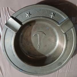 portacenere della marina 