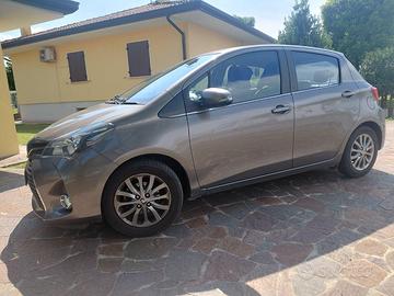 TOYOTA YARIS 1000 BENZINA