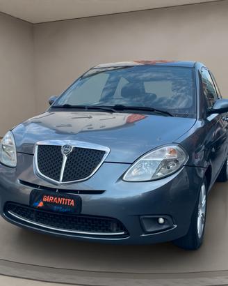 Lancia Ypsilon 1.4 Platino