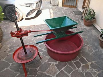 Attrezzatura per Fare il vino + tochio
