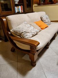 Divano in legno massello