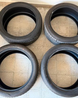 Pneumatici auto marca LAUFENN