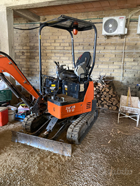 Hitachi ZAXIS 19U - Anno 2019 - 1.800