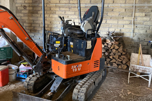 Hitachi ZAXIS 19U - Anno 2019 - 1.800
