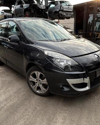 Ricambi Renault Scenic X-Mod "2011" 1500 DCI 110