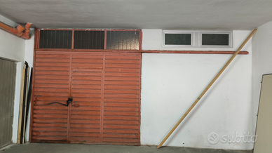 Garage/rimessa auto/barche
