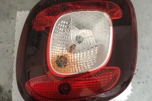 Stop posteriore DX Smart 453