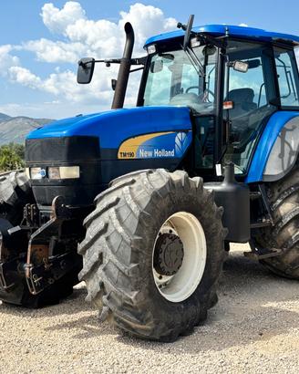 TRATTORE NEW HOLLAND TM190