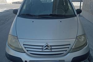 Citroen C3  - anno 2003 - danneggiata