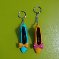 Due portachiavi scarpa con tacco vintage