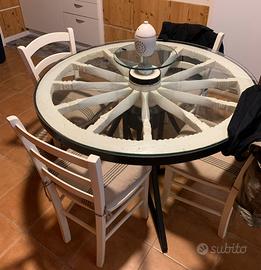 Tavolo artigianale di design