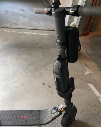 Monopattino ninebot segway es2