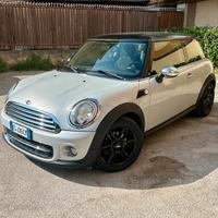 Mini Cooper D R56 Diesel Bmw 2011