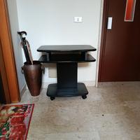 mobile nero porta TV con ruote