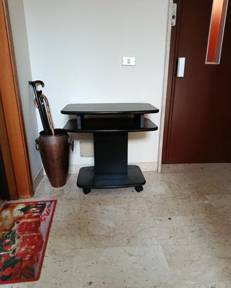 mobile nero porta TV con ruote