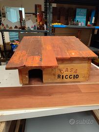 Casa legno per riccio