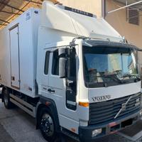 Camion frigorifero Volvo FL6 180